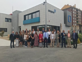 Jueces, letrados y fiscales trabajan junto a miembros de Plena Inclusión Cantabria en medidas para adaptar los procedimientos judiciales a las personas con discapacidad (2)